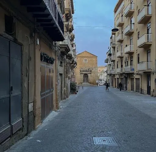 La Casa Di Gra, Casa Poetica Nel Centro Storico Daire